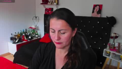 Mia  online show from February 12, 2025, 7:45 pm