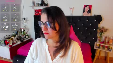 Mia  online show from March 9, 2025, 11:14 am