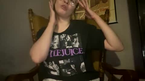 dabqueen_1994 online show from February 16, 2026, 12:34 pm