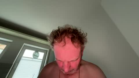 Snapshot of dachdecker7269559338 chatting on July 19, 2026, 5:00 am Dachdecker online show from July 19, 2026, 5:00 am