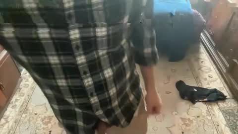 daddnextdoor online show from September 27, 2025, 4:01 pm