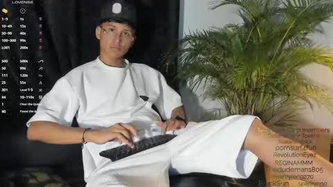 daddy_darcks online show from October 4, 2025, 4:32 am