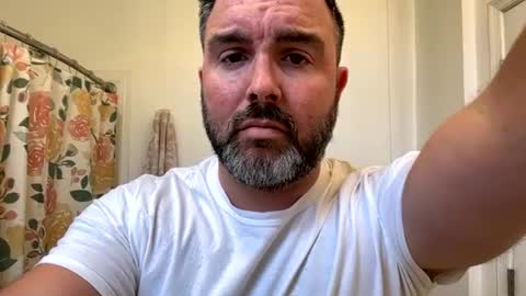 Snapshot of daddy_drew_va chatting on July 19, 2026, 10:46 pm Daddy Drew online show from July 19, 2026, 10:46 pm