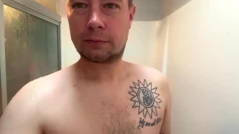 DaddyCam33 online show from October 9, 2025, 3:43 pm