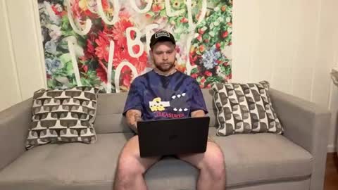 Snapshot of daddydaydrinkz chatting on June 14, 2026, 4:14 am DaddydayDrinkz online show from June 14, 2026, 4:14 am