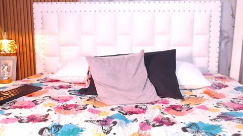 JAZMIN online show from January 21, 2025, 10:51 pm