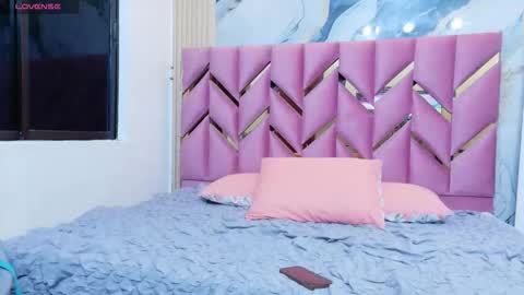 JAZMIN online show from November 6, 2025, 7:26 pm