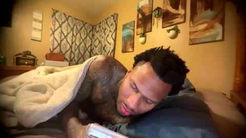 sexy tatted king bbc online show from October 5, 2025, 8:12 am