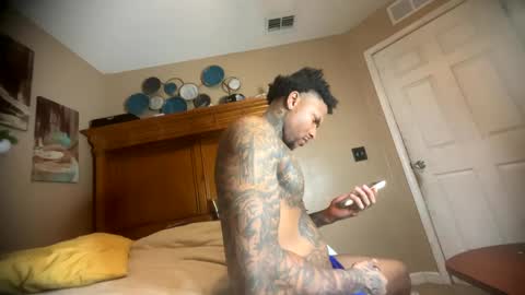 sexy tatted king bbc online show from October 9, 2025, 4:10 am