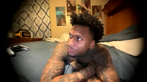 sexy tatted king bbc online show from April 18, 2026, 2:04 am