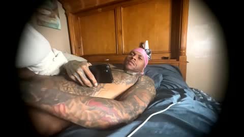 sexy tatted king bbc online show from May 19, 2026, 11:38 am