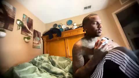sexy tatted king bbc online show from May 28, 2026, 10:40 pm