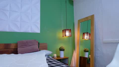 Valen online show from January 30, 2025, 5:06 pm