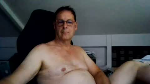 Snapshot of daddyspoenk chatting on July 29, 2026, 2:37 pm Dannyspoenk online show from July 29, 2026, 2:37 pm