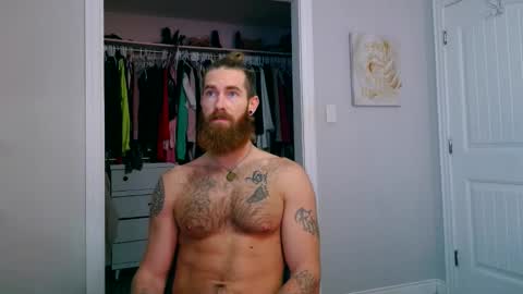 daddyunlocked1 online show from April 24, 2026, 1:35 pm