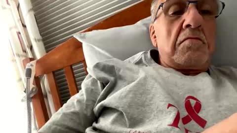 daddyweis online show from April 13, 2026, 2:17 am