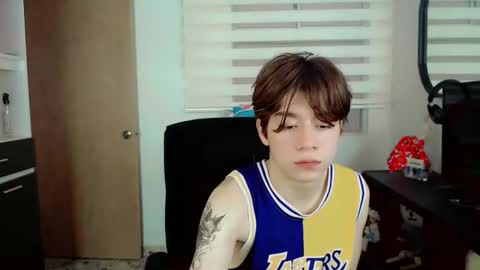 dae_lune online show from February 6, 2026, 9:40 pm