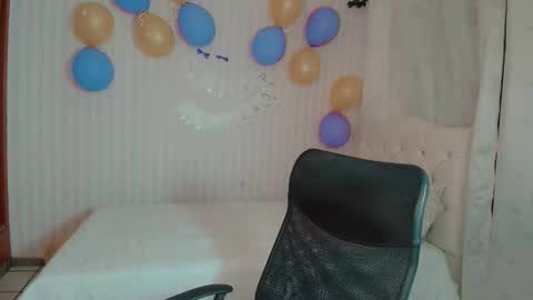 daeneryslove_doll online show from October 14, 2025, 5:41 am