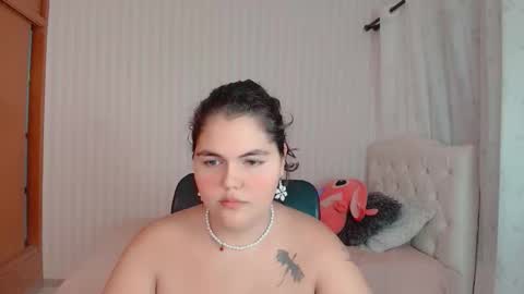 daeneryslove_doll online show from October 30, 2025, 9:44 am