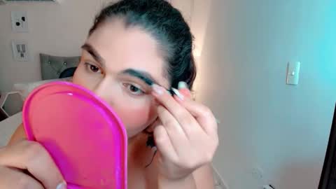 daeneryslove_doll online show from November 23, 2025, 2:00 am