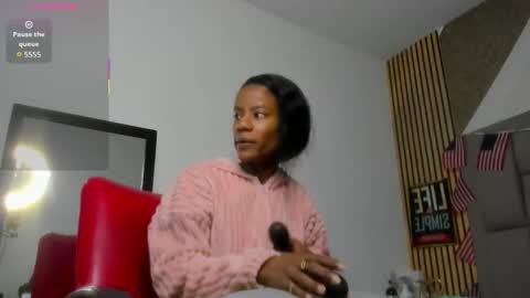 daffnelewis online show from September 9, 2025, 11:32 am