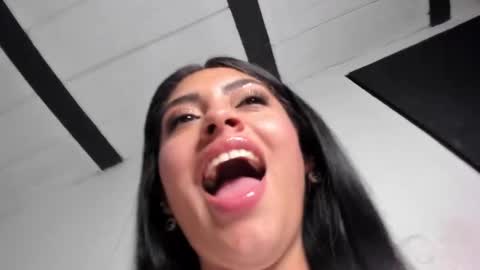 dafna lorens  online show from February 24, 2025, 8:47 pm