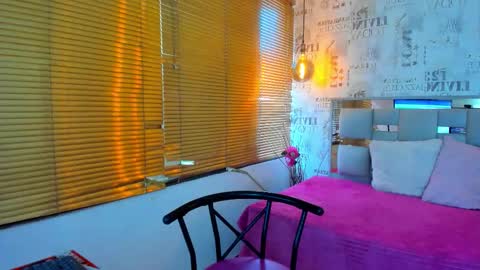 dafne_20 online show from October 10, 2025, 8:30 pm