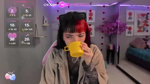 dafne huges online show from February 26, 2025, 7:38 pm