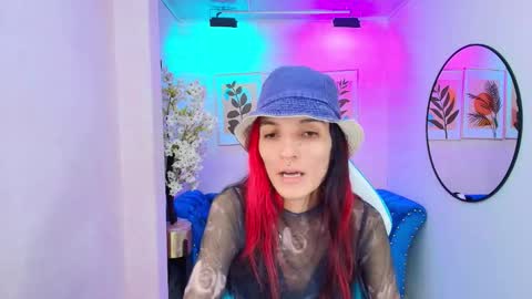 dafne huges online show from November 17, 2025, 7:30 pm