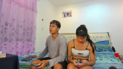 dafnezahiraa  online show from February 19, 2025, 3:28 am