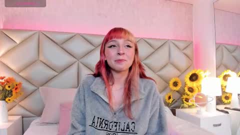 Dafnne online show from November 25, 2025, 4:12 am