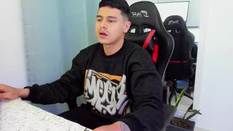my name is Jhon and I live in colombia online show from November 7, 2025, 3:17 am