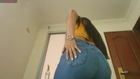 Dahiana  online show from April 5, 2026, 2:58 pm