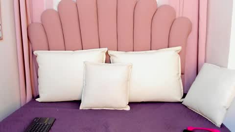  Dahiana   online show from February 12, 2025, 11:40 am