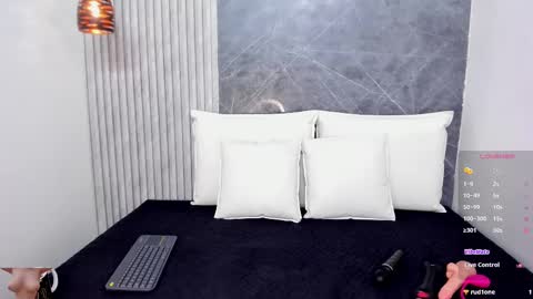  Dahiana   online show from February 22, 2025, 11:24 am