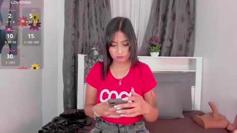  Dahiana   online show from October 17, 2025, 11:35 am