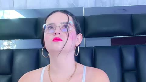 Dahiana online show from April 21, 2026, 11:38 am