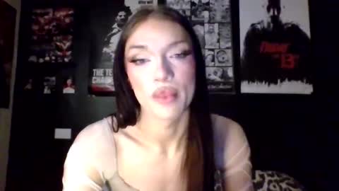 dahlia_adore online show from November 9, 2025, 8:40 pm