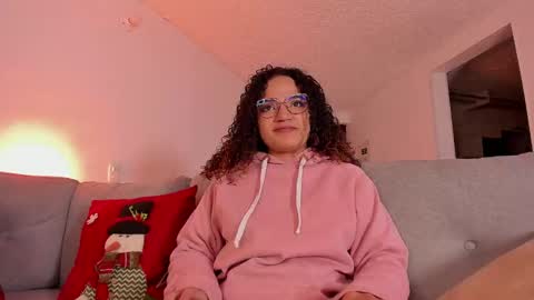 Snapshot of dahliabrowniee chatting on December 15, 2024, 6:18 am Dahli online show from December 15, 2024, 6:18 am