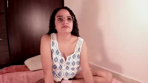 Snapshot of dahliabrowniee chatting on September 20, 2025, 8:32 pm Dahli online show from September 20, 2025, 8:32 pm