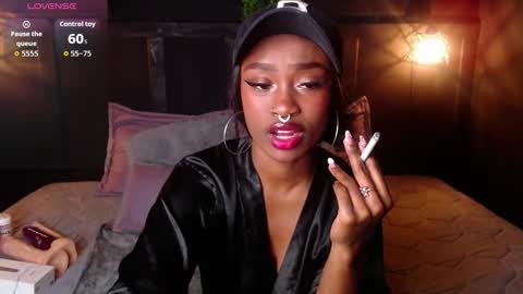 DAHYAN online show from November 16, 2025, 1:49 pm