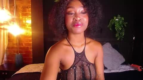 DAHYAN online show from April 19, 2026, 1:54 pm