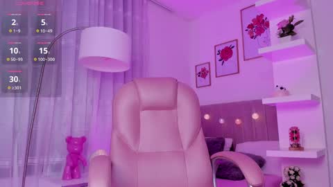 Snapshot of daila_01 chatting on December 13, 2024, 2:43 am Daila online show from December 13, 2024, 2:43 am