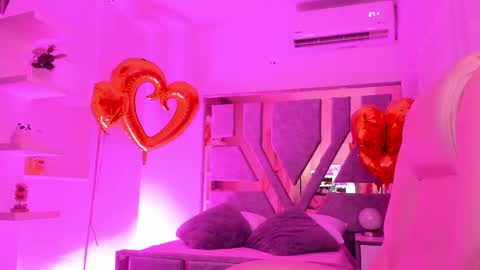 Snapshot of daila_01 chatting on February 19, 2025, 11:25 pm Daila online show from February 19, 2025, 11:25 pm