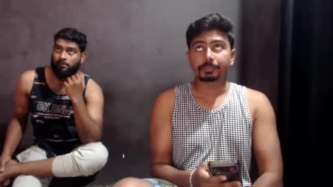 indian guys online show from January 25, 2025, 2:25 pm