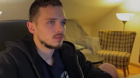 Daimon  online show from December 1, 2025, 2:00 pm