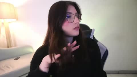 Lauren            online show from April 23, 2026, 1:02 pm