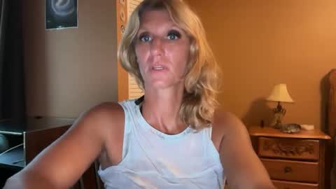 Daisy137 online show from September 10, 2025, 4:07 pm