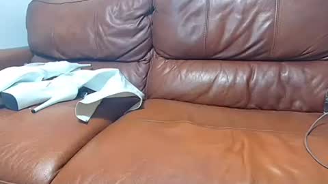 Snapshot of daisy_aqua chatting on February 20, 2025, 3:12 am Daisy Aqua online show from February 20, 2025, 3:12 am