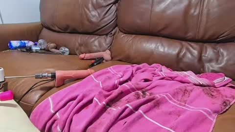 Snapshot of daisy_aqua chatting on March 10, 2025, 3:01 am Daisy Aqua online show from March 10, 2025, 3:01 am